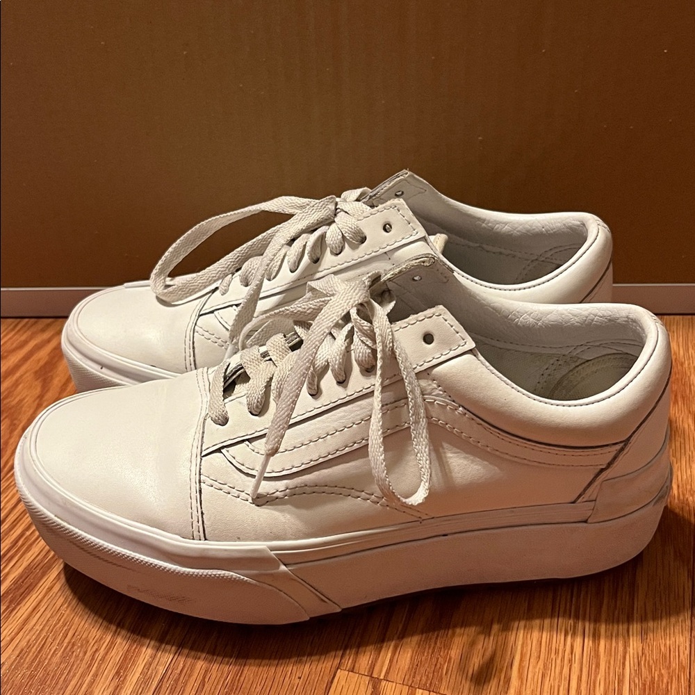 White Stackform Vans women’s 8
